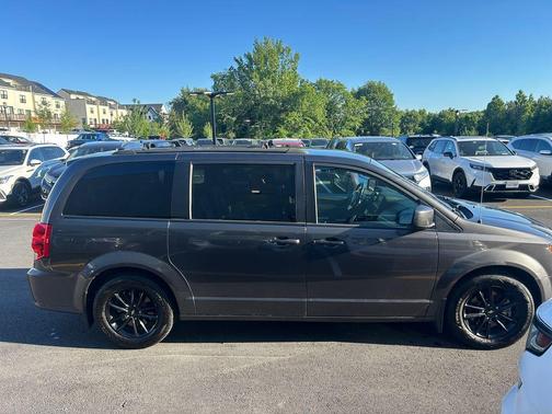 Granite Crystal Clearcoat Metallic 2019 Dodge Grand Caravan GT