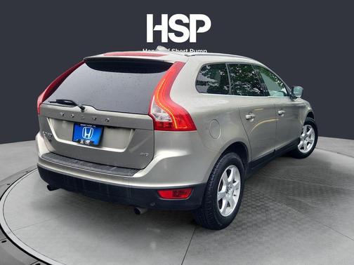 Seashell Metallic 2012 Volvo XC60 3.2
