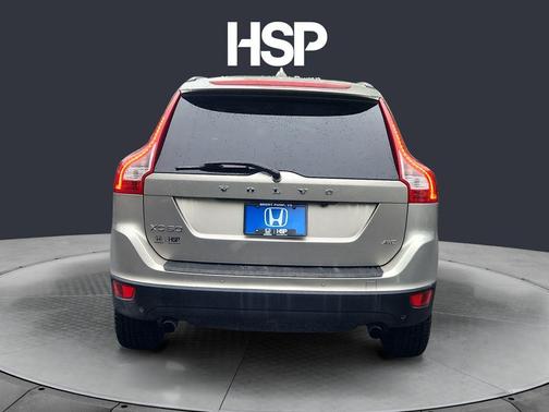 Seashell Metallic 2012 Volvo XC60 3.2