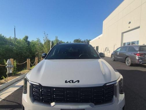 Wolf Gray 2025 Kia Sorento SX Prestige