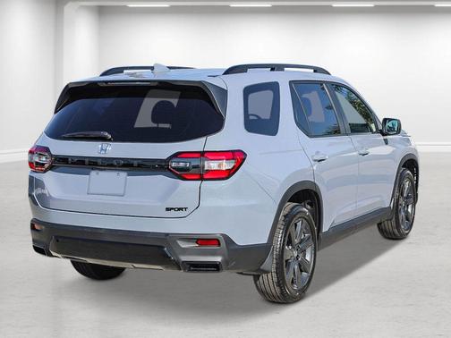 Sonic Gray Pearl 2026 Honda Pilot Sport