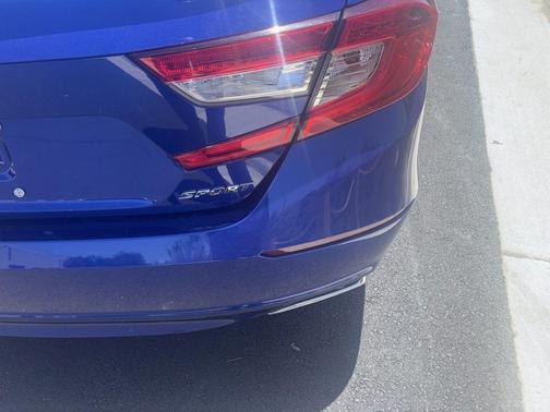 Still Night Pearl 2019 Honda Accord Sport