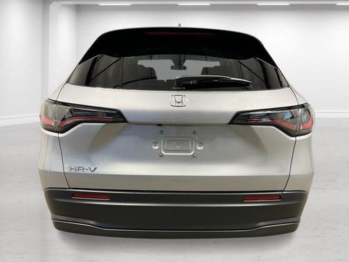 Solar Silver Metallic 2027 Honda HR-V LX