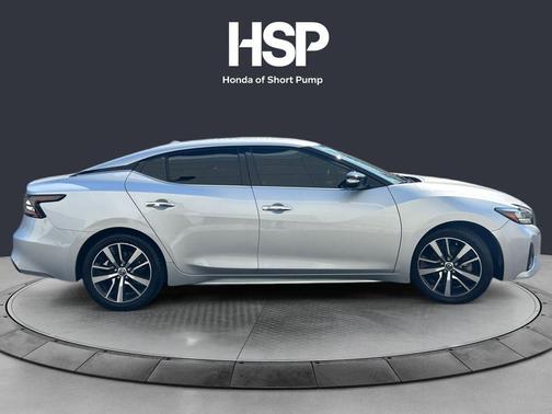 Brilliant Silver Metallic 2022 Nissan Maxima SV