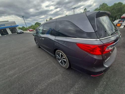 Gray 2018 Honda Odyssey Elite