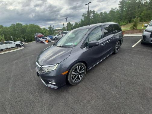 Gray 2018 Honda Odyssey Elite