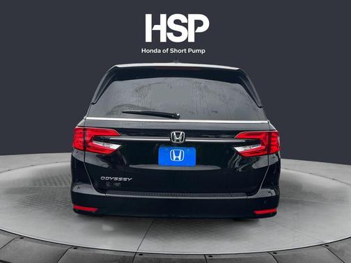 Crystal Black Pearl 2024 Honda Odyssey EX-L