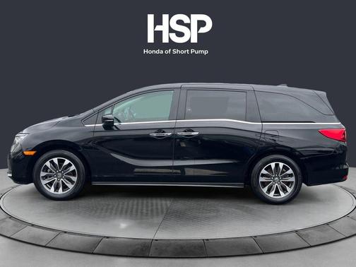 Crystal Black Pearl 2024 Honda Odyssey EX-L