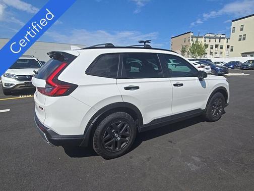 Platinum White Pearl 2026 Honda CR-V Hybrid TrailSport