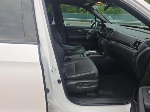 Platinum White Pearl 2023 Honda Passport EX-L