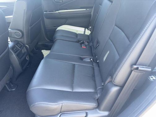 Platinum White Pearl 2023 Honda Passport EX-L