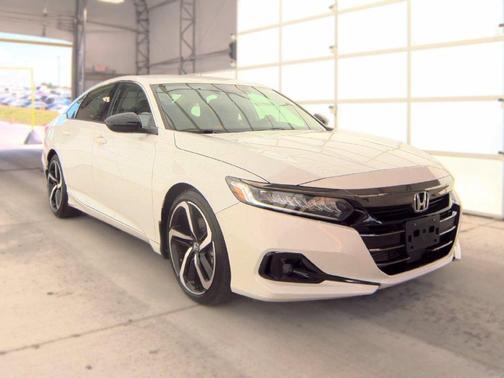 Platinum White Pearl 2022 Honda Accord Sport SE