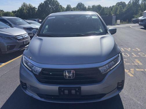 Lunar Silver Metallic 2023 Honda Odyssey Elite