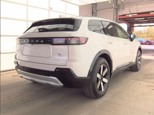 Pearl 2024 Honda Prologue Touring