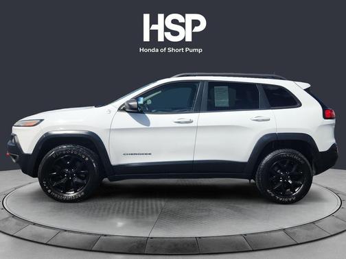 Bright White Clearcoat 2016 Jeep Cherokee Trailhawk