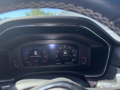 Liquid Carbon Metallic 2023 Acura Integra A-Spec
