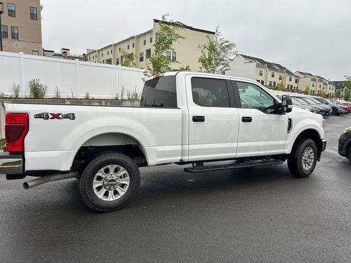 Oxford White 2021 Ford F-250 XLT