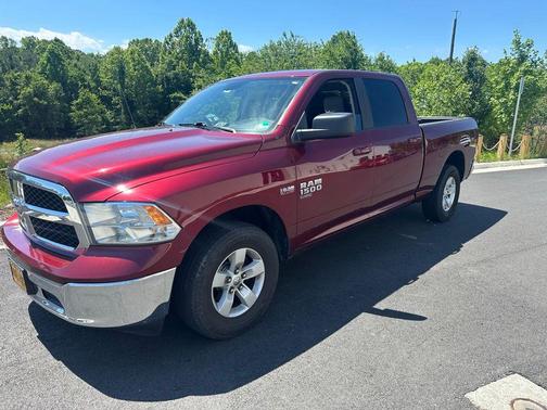 Delmonico Red Pearlcoat 2021 RAM 1500 Classic SLT