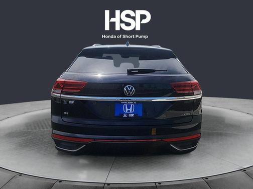 Deep Black Pearl Effect 2021 Volkswagen Atlas Cross Sport 2.0T SE