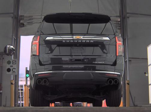 Dark Ash Metallic 2023 Chevrolet Suburban Premier