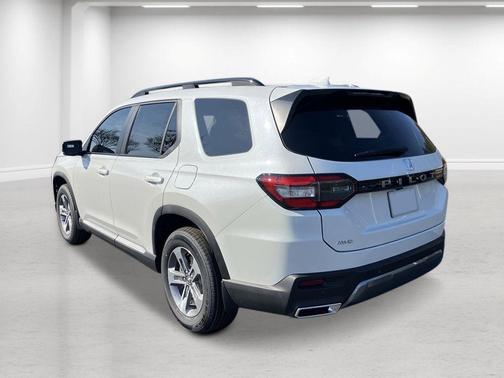 Platinum White Pearl 2026 Honda Pilot EX-L