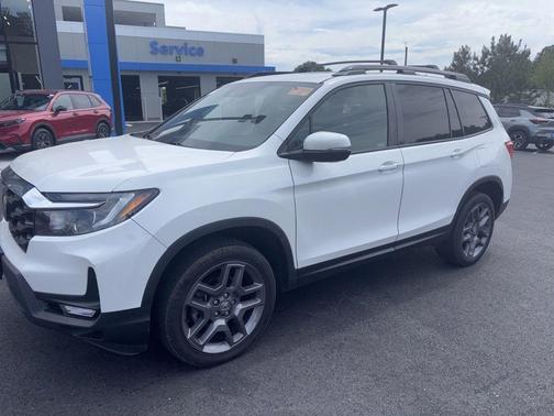 Platinum White Pearl 2023 Honda Passport EX-L