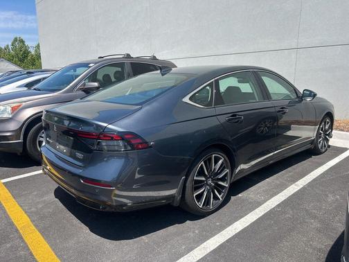 Meteorite Gray Metallic 2024 Honda Accord Hybrid Touring