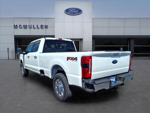 Star White 2026 Ford F-350 Lariat Super Duty