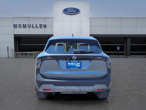 Gun Metallic 2025 Nissan Kicks SR