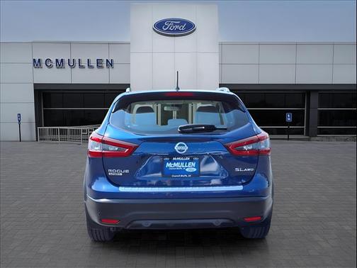 2022 Nissan Rogue Sport SL