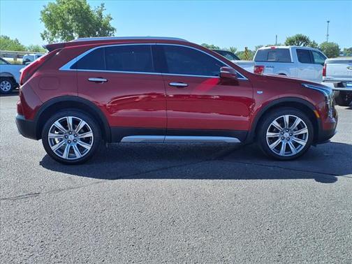 2022 Cadillac XT4 Premium Luxury