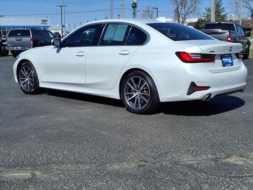 2022 BMW 330 i xDrive