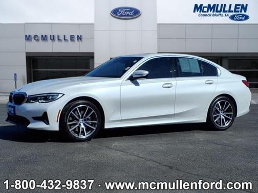 2022 BMW 330 i xDrive