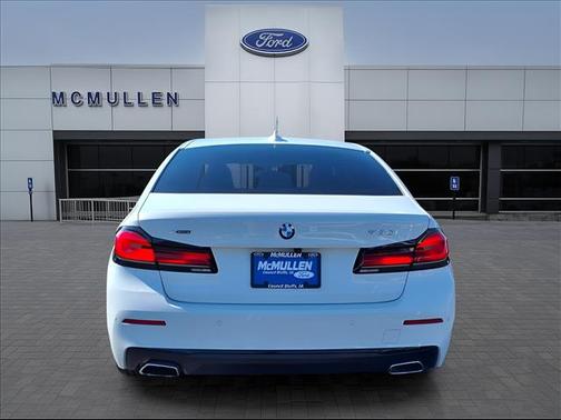 2022 BMW 530 i xDrive