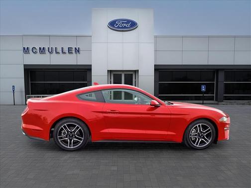 2022 Ford Mustang EcoBoost