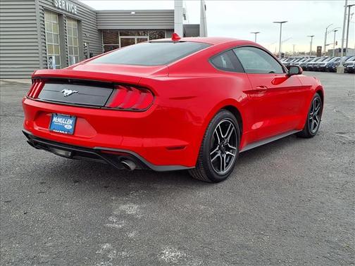 2022 Ford Mustang EcoBoost