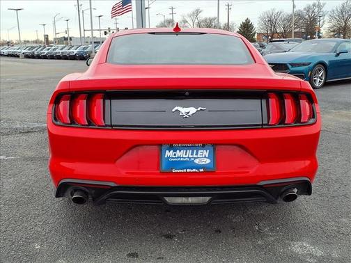 2022 Ford Mustang EcoBoost