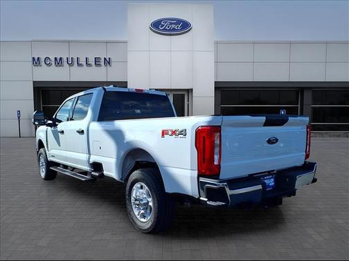 2026 Ford F-350 XLT