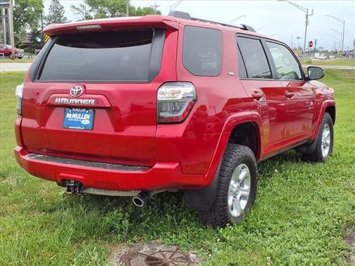 2022 Toyota 4Runner SR5