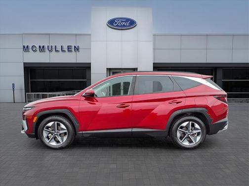 Red 2025 Hyundai TUCSON SEL