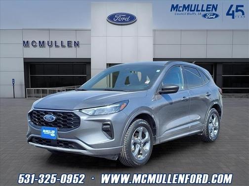 Carbonized Gray Metallic 2024 Ford Escape ST-Line