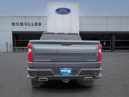 Shadow Gray Metallic 2021 Chevrolet Silverado 1500 Custom Trail Boss