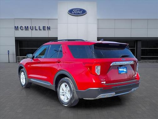 Rapid Red Metallic Tinted Clearcoat 2024 Ford Explorer XLT