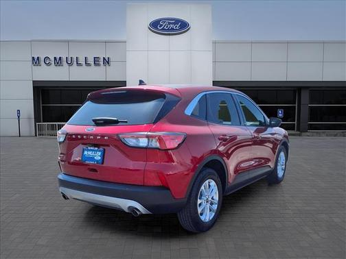 Rapid Red Metallic Tinted Clearcoat 2022 Ford Escape SE