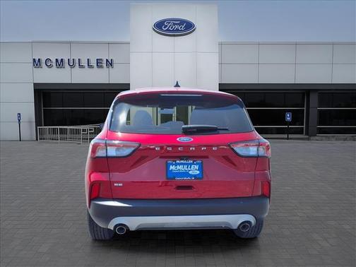 Rapid Red Metallic Tinted Clearcoat 2022 Ford Escape SE