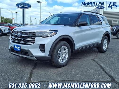 Space White Metallic 2026 Ford Explorer Active