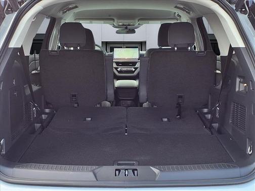 Space White Metallic 2026 Ford Explorer Active