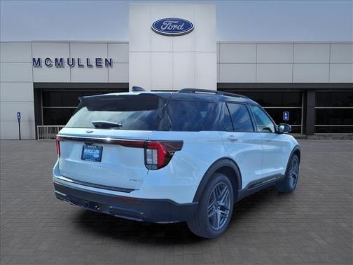 Star White 2026 Ford Explorer ST-Line