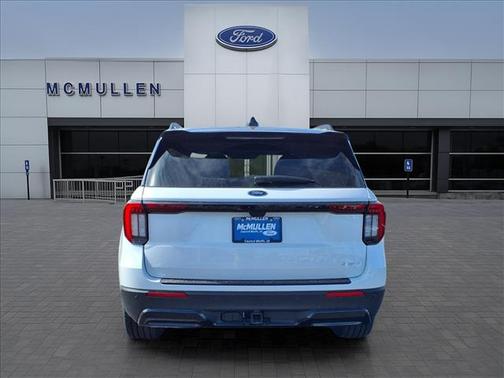 Star White 2026 Ford Explorer ST-Line