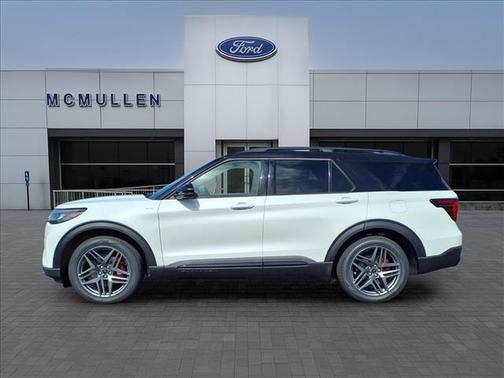 Star White 2026 Ford Explorer ST-Line